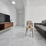 Lägenhet Centrally Located Two Bedroom With Free Wifi & Ac St. Paul's Bay