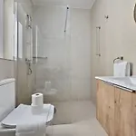 Centrally Located Two Bedroom With Free Wifi & Ac * St. Paul's Bay